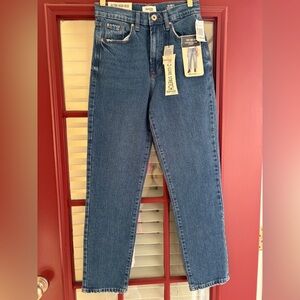 Kensie “The Emilia” Ultra High Rise Slim Straight Jeans